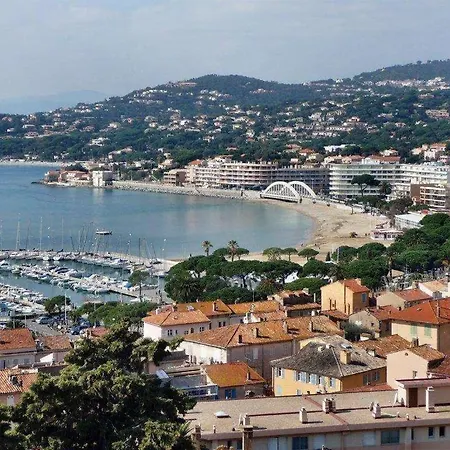 Sm530-e332 Maxime Appt 4 Couchages Avec Piscine Et Parking * Sainte-Maxime